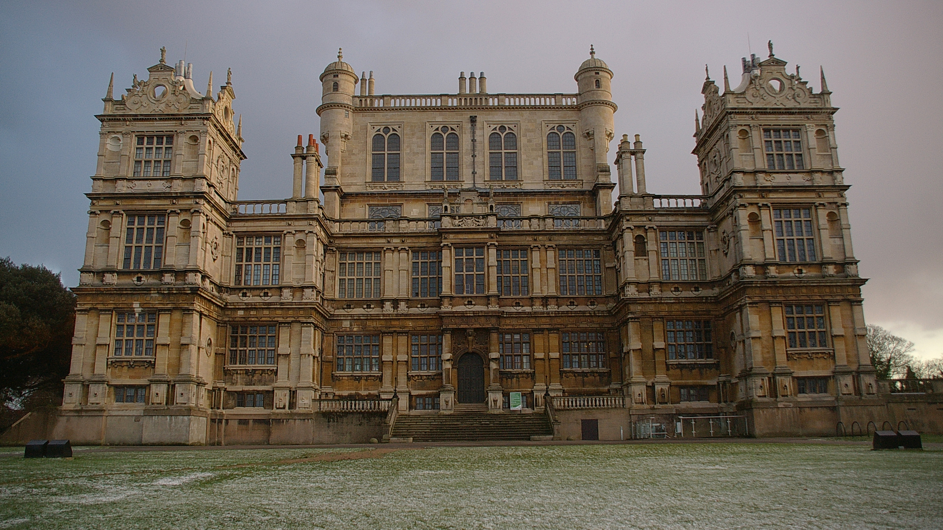 Could this be Wayne Manor in Batman v Superman? The Koalition